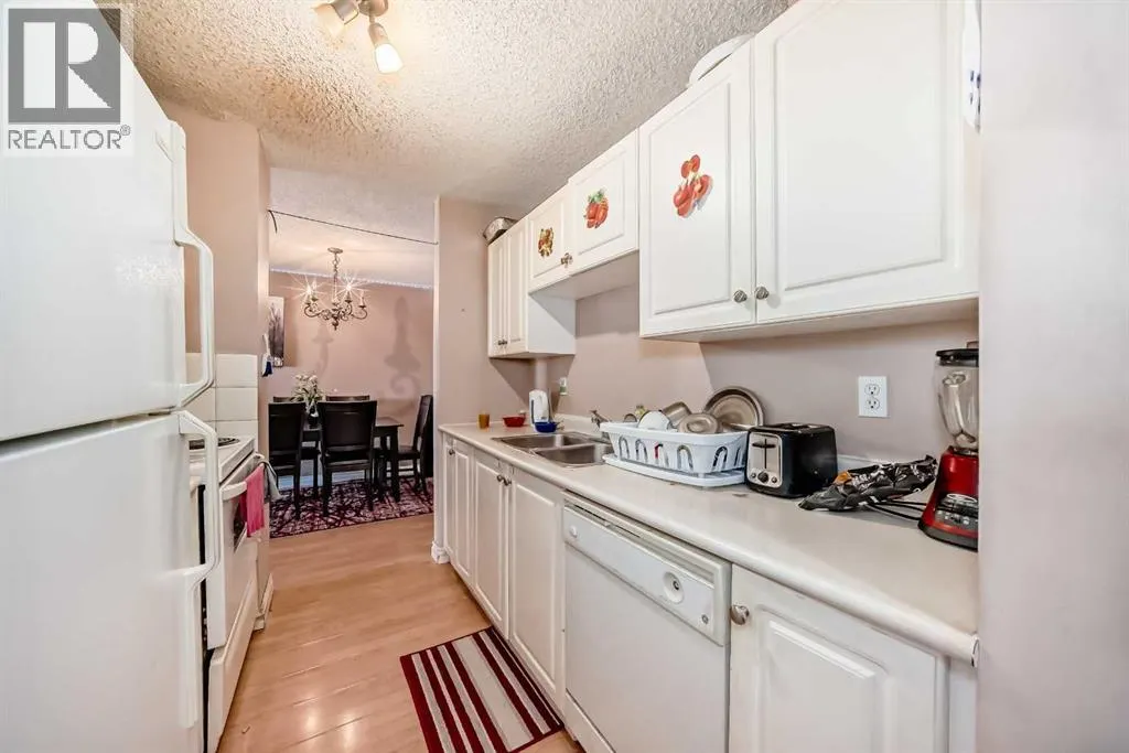 623, 30 Mchugh Court NE