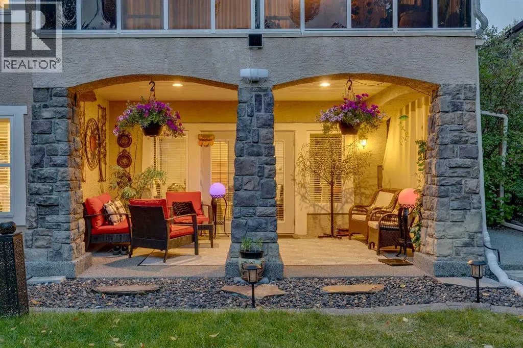 142 Discovery Ridge Boulevard SW