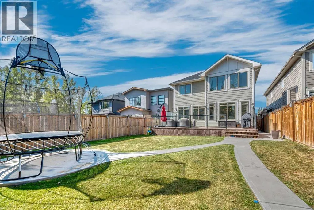 311 Tremblant Heights SW