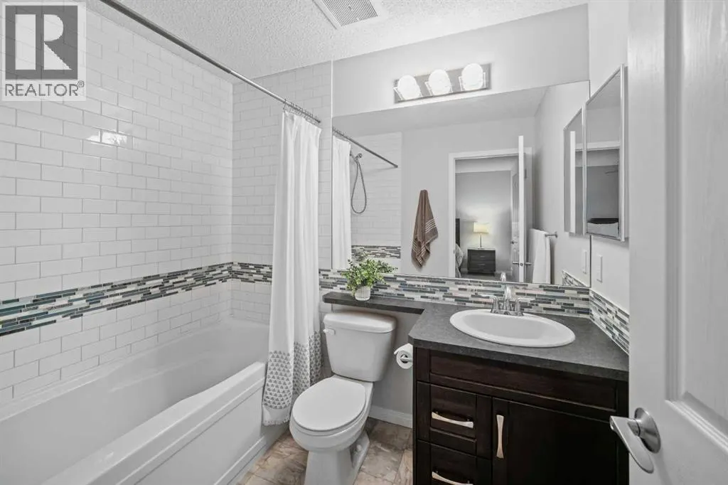17 Auburn Crest Green SE