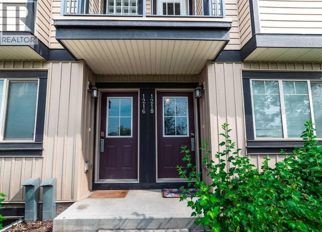 1218, 121 Copperpond Common SE