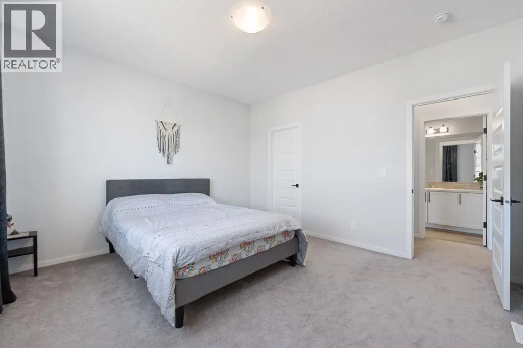 633 Windrow Manor