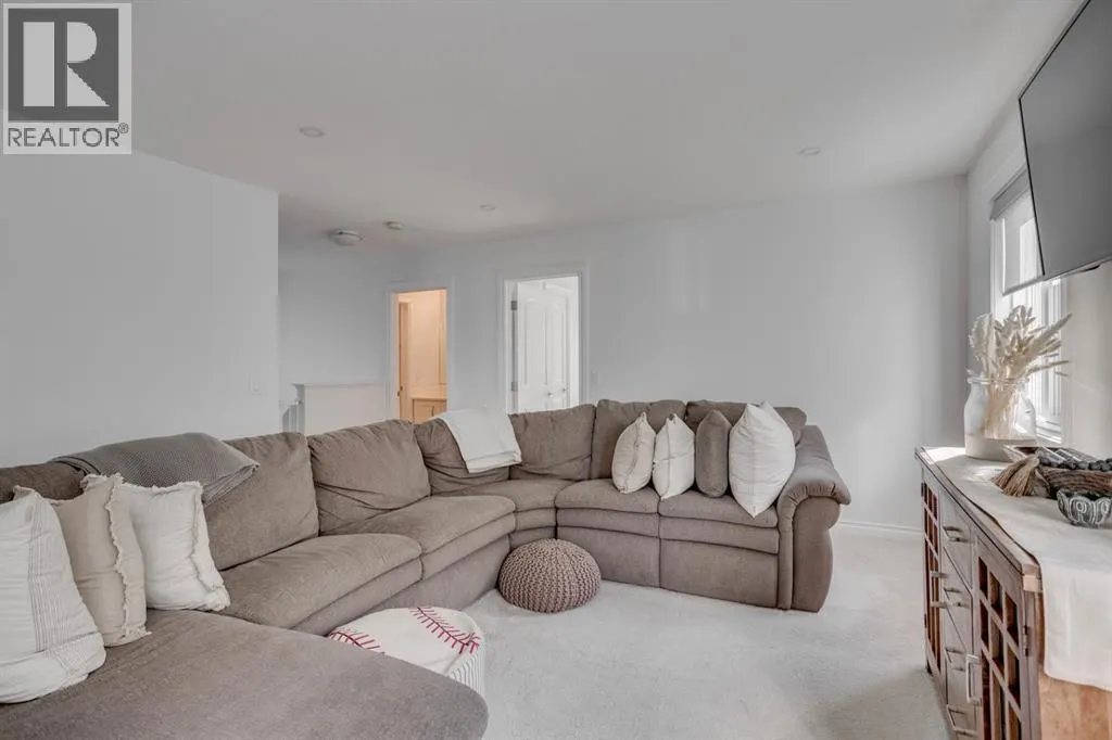 204 Dafoe Way