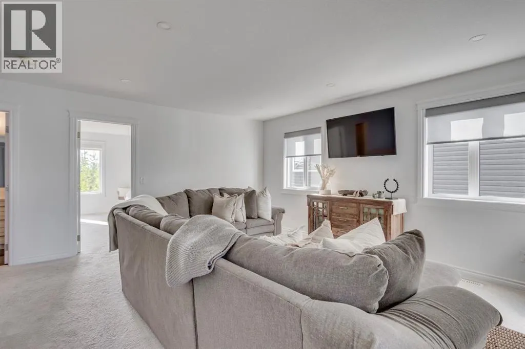 204 Dafoe Way