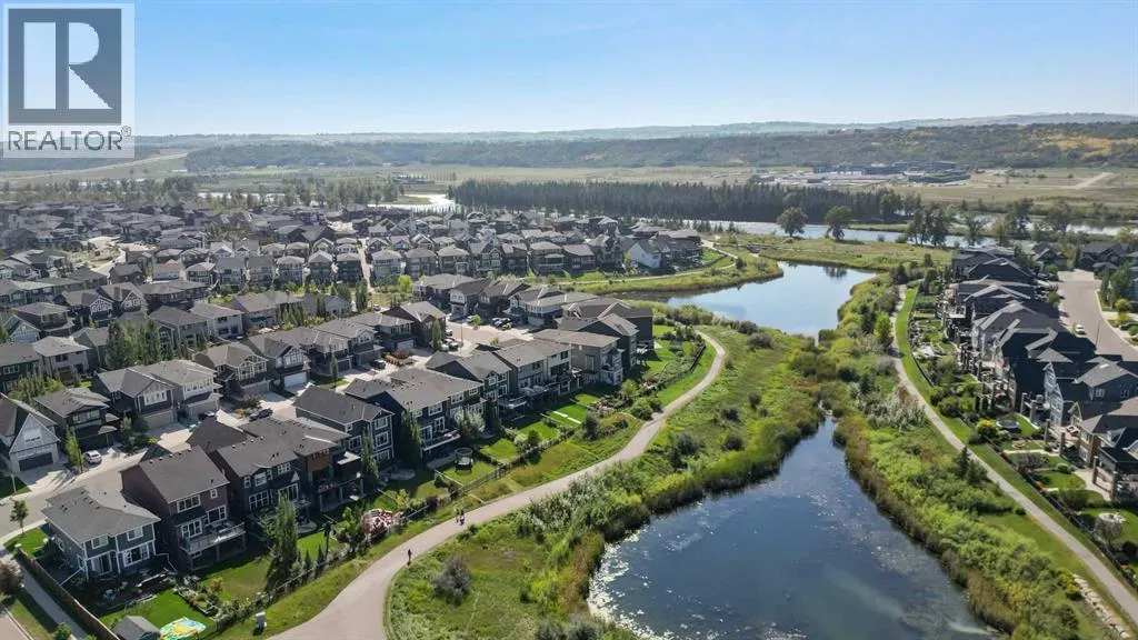 13 Cranbrook Cove SE