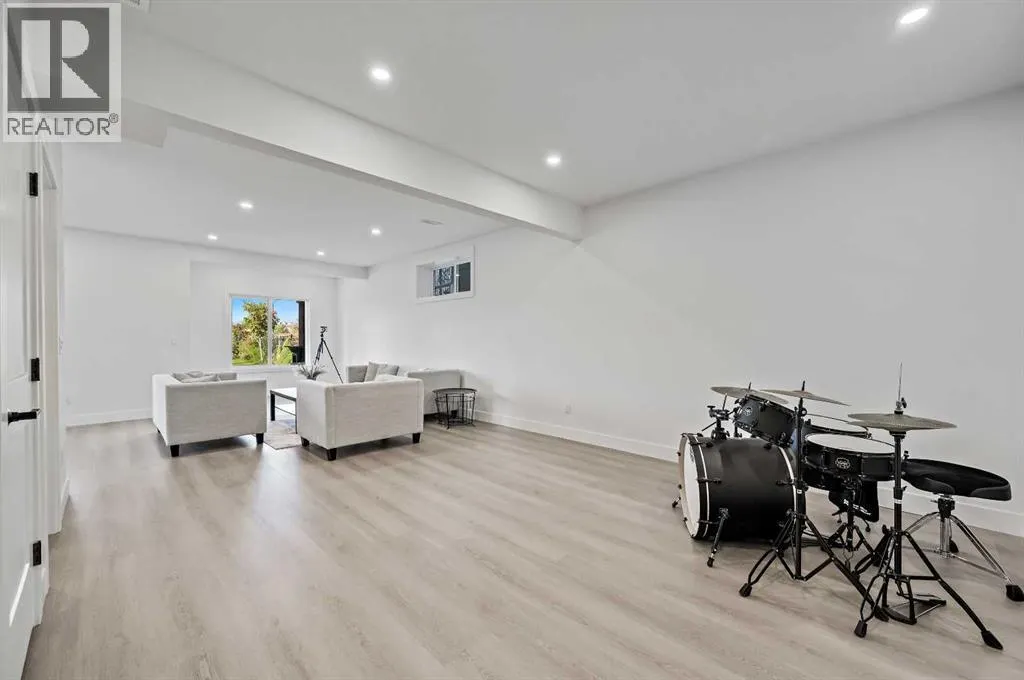 13 Cranbrook Cove SE