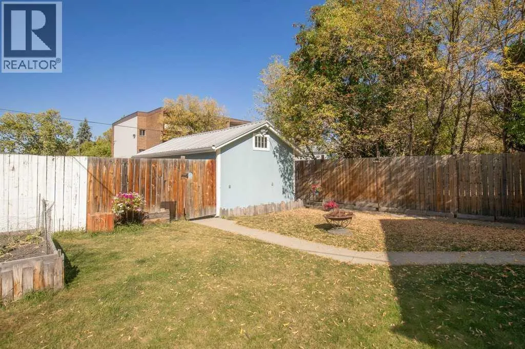 4738 53 Street