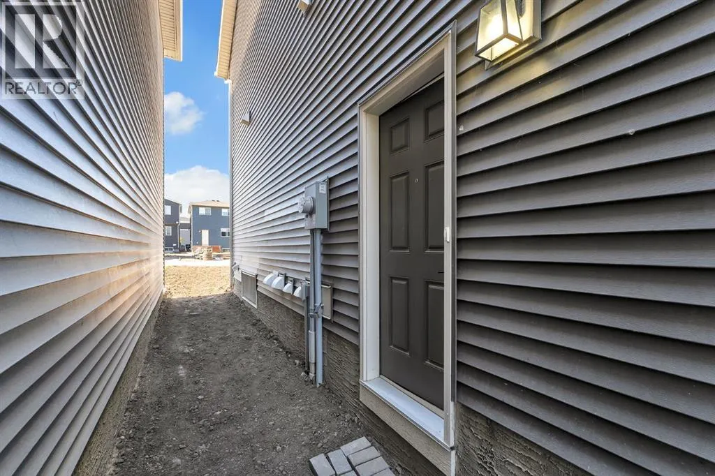 67 Corner Glen Gardens NE