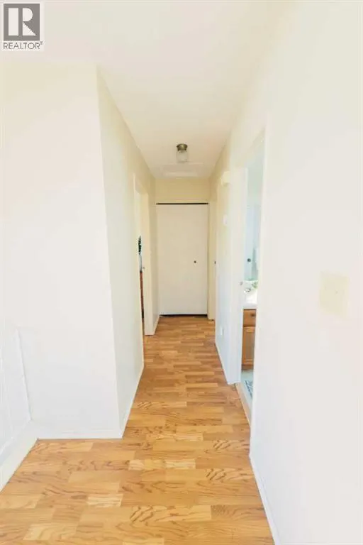 121 3rd Avenue S