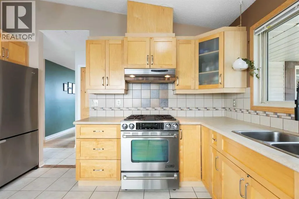 76 Edgedale Drive NW