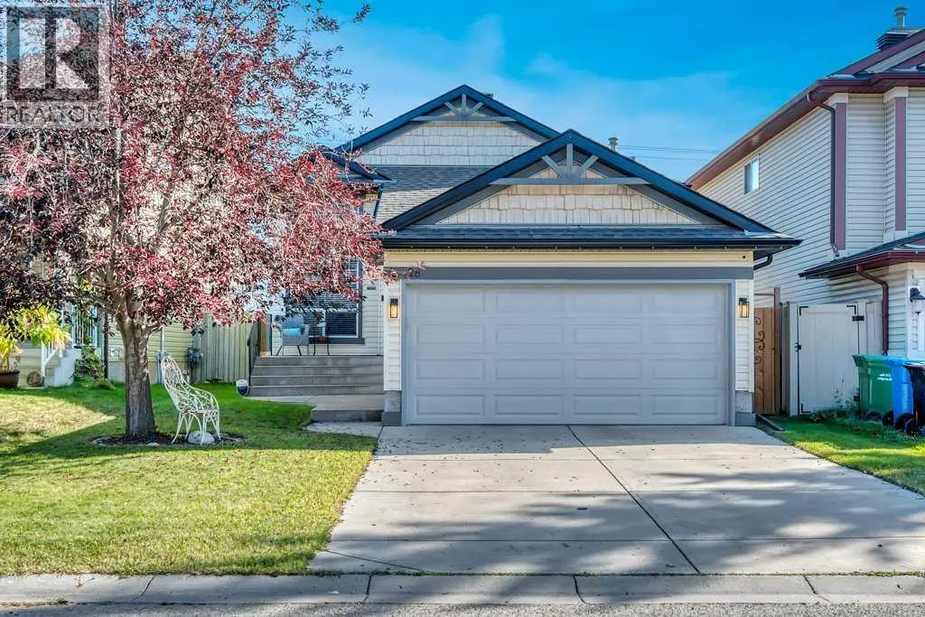 128 Chapalina Crescent SE