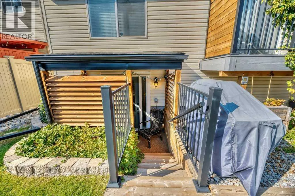 128 Chapalina Crescent SE