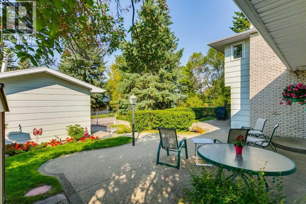 444 Willingdon Boulevard SE