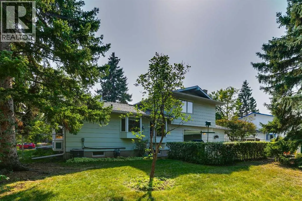 444 Willingdon Boulevard SE