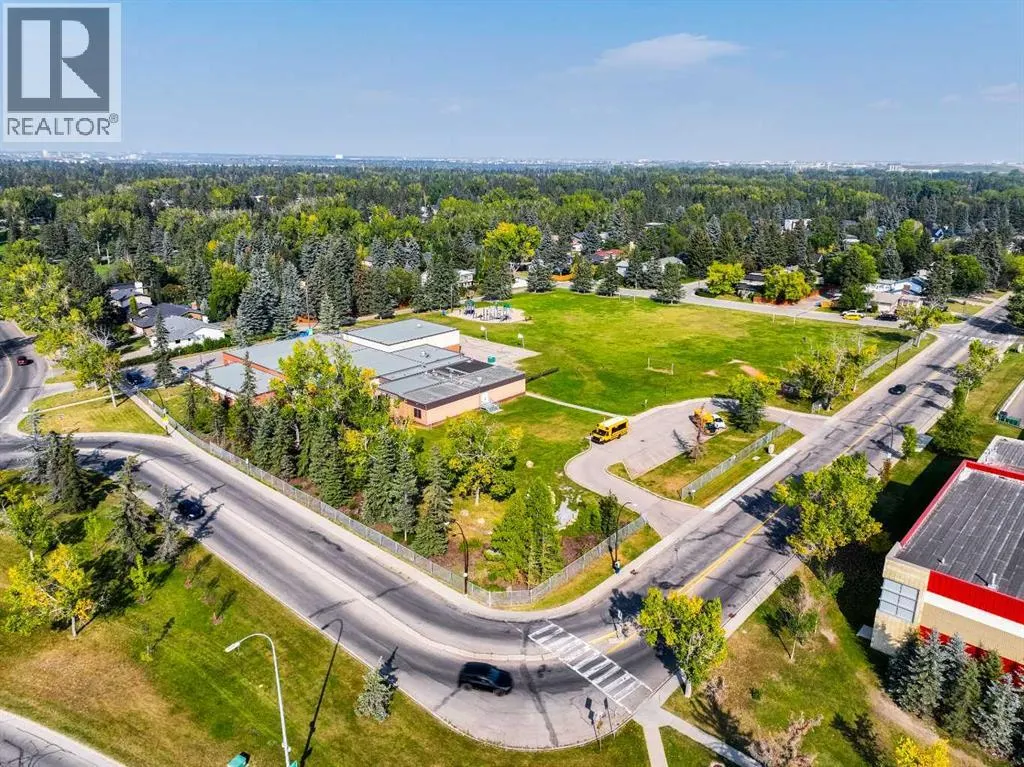 444 Willingdon Boulevard SE