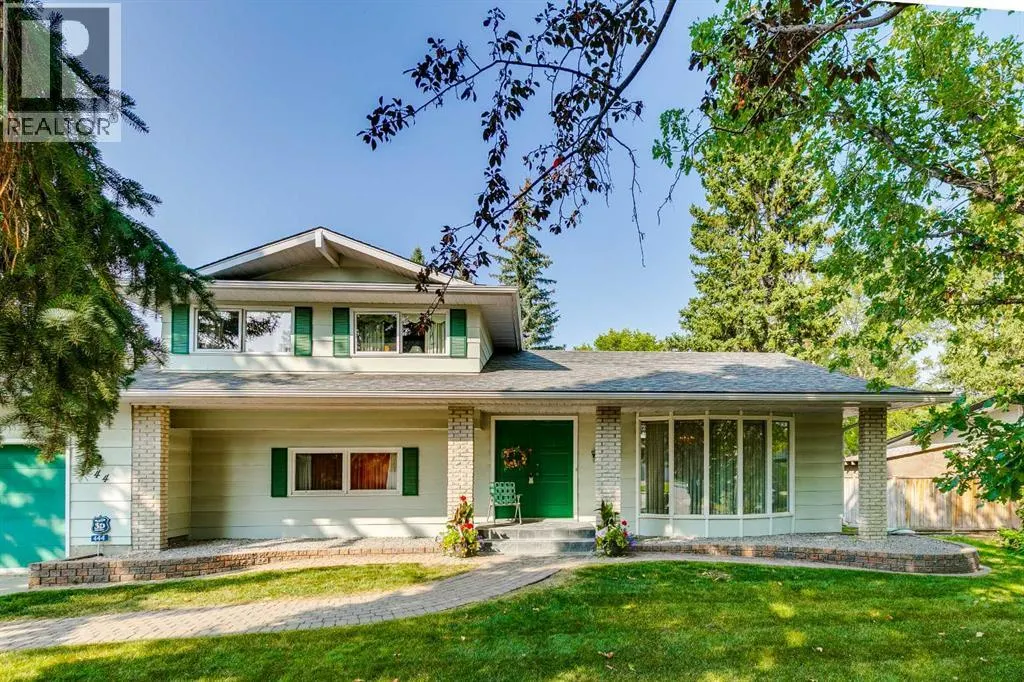 444 Willingdon Boulevard SE