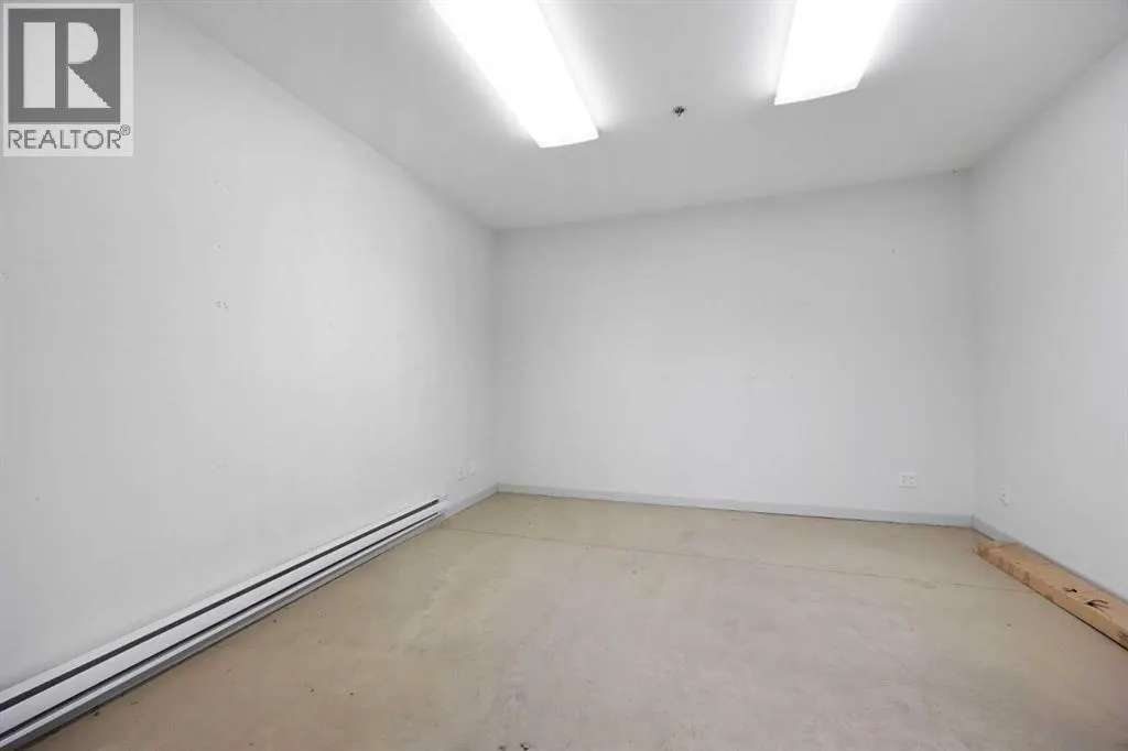101 & 102, 405 TaigaNova Crescent