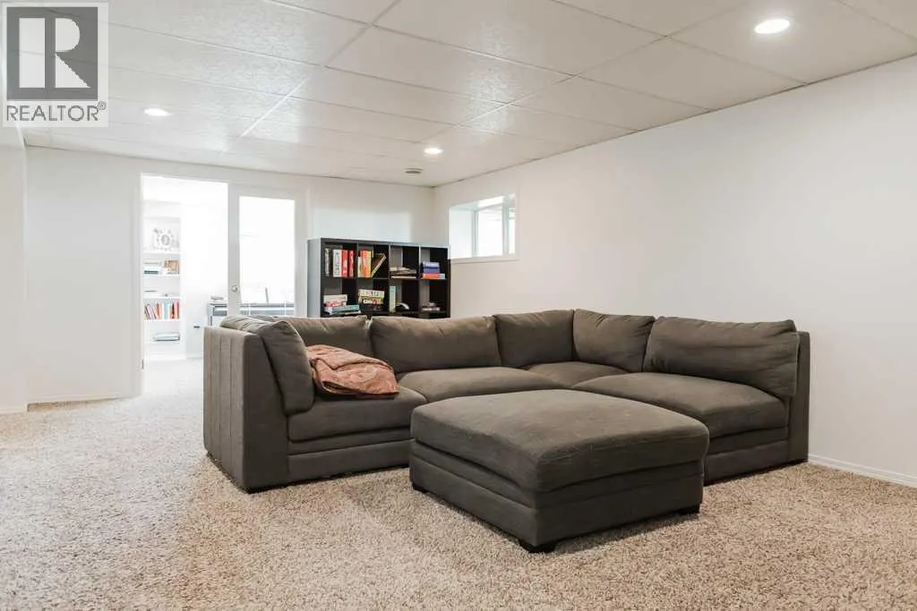 91, 742033 Range Road 53