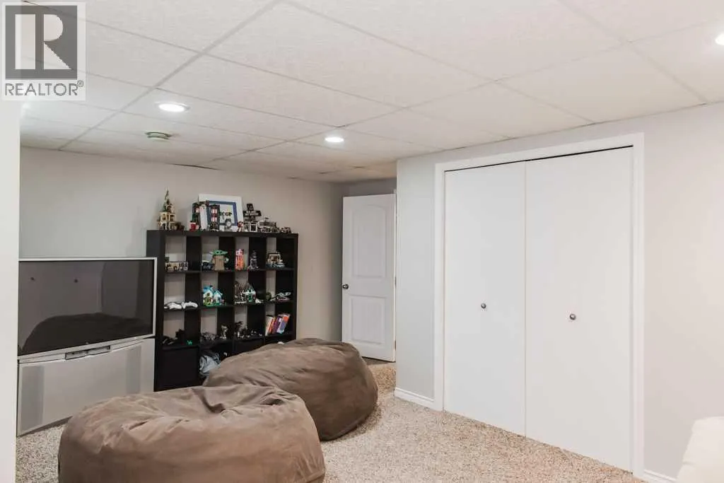91, 742033 Range Road 53