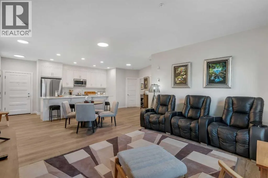 112, 125 Wolf Hollow Crescent SE
