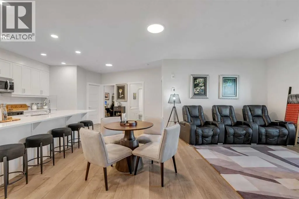 112, 125 Wolf Hollow Crescent SE