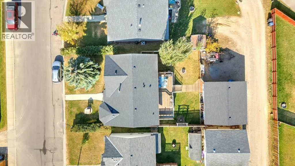 66 Hallgren Drive