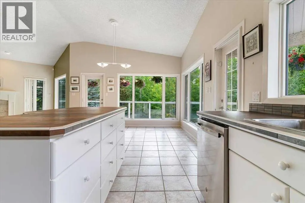 1712, 60017 Township Road 704A