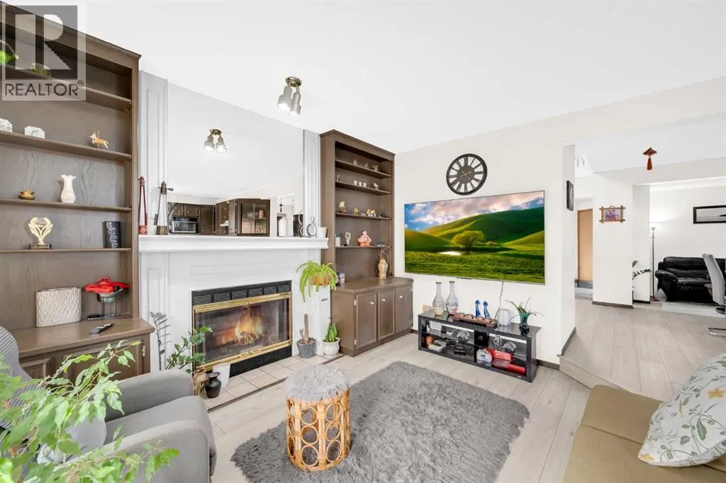 4 Fallingworth Bay NE
