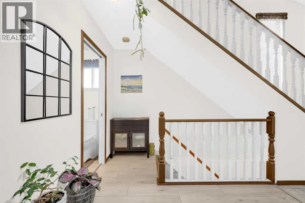 4 Fallingworth Bay NE