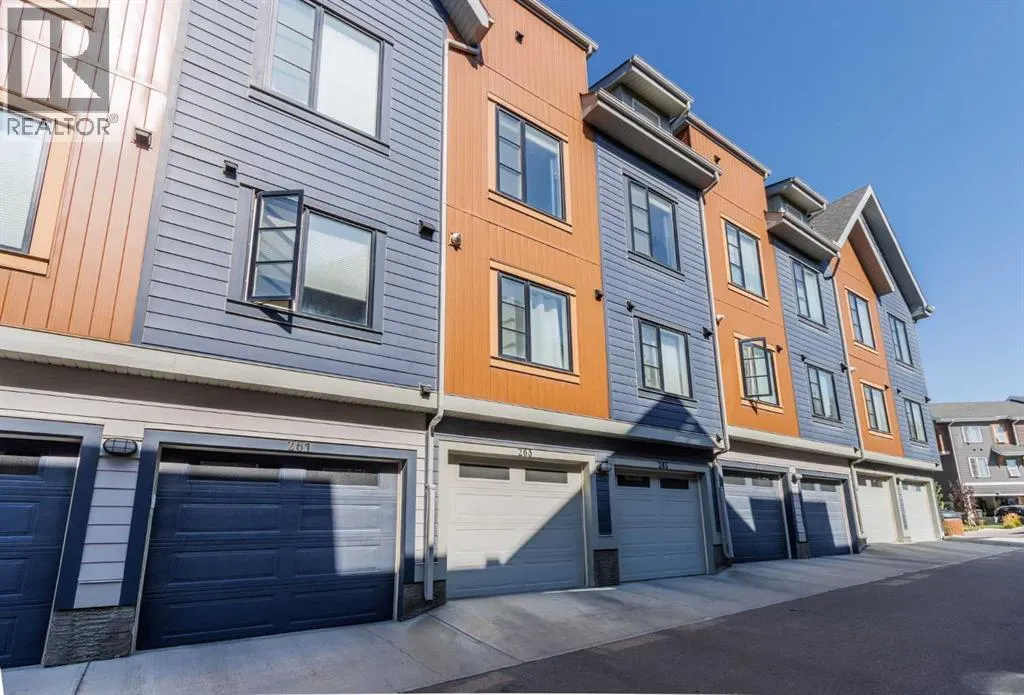 263 Livingston Common NE