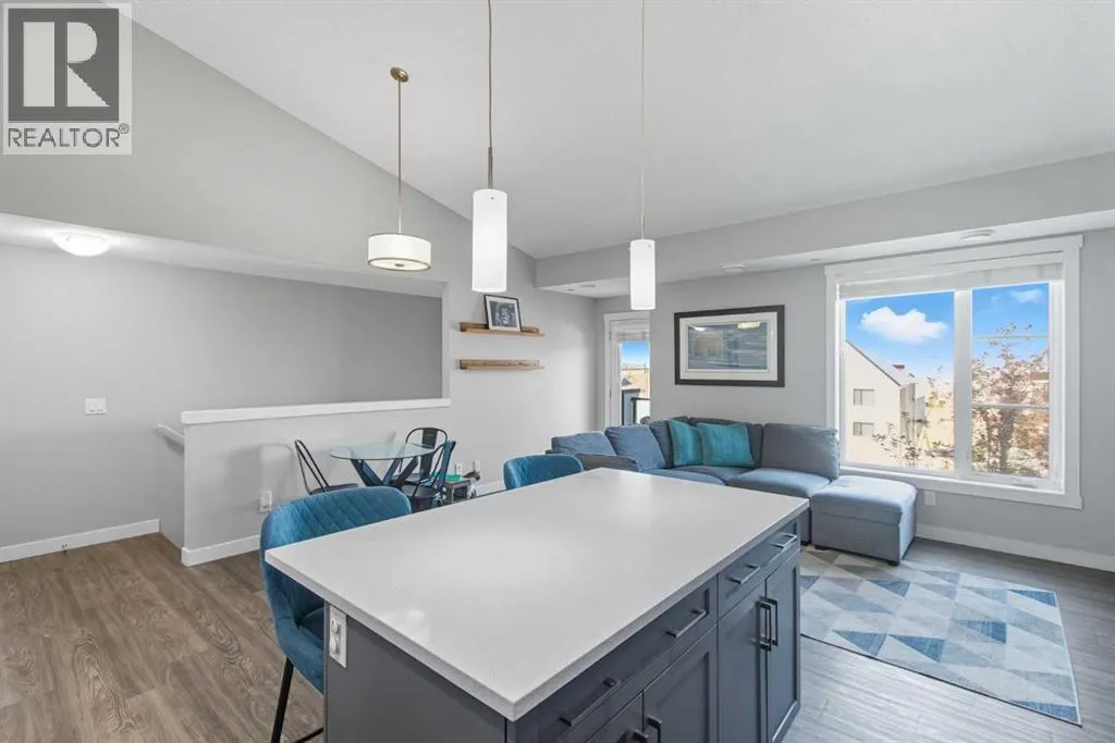 263 Livingston Common NE