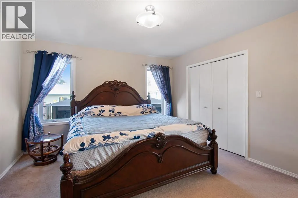 40 Douglas Close