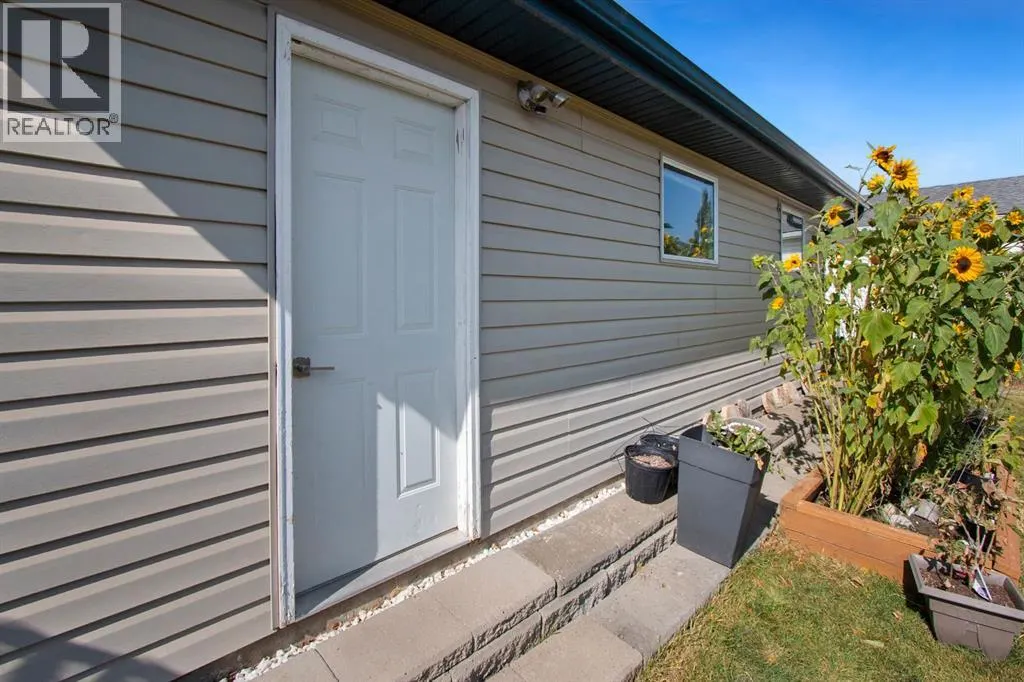 40 Douglas Close