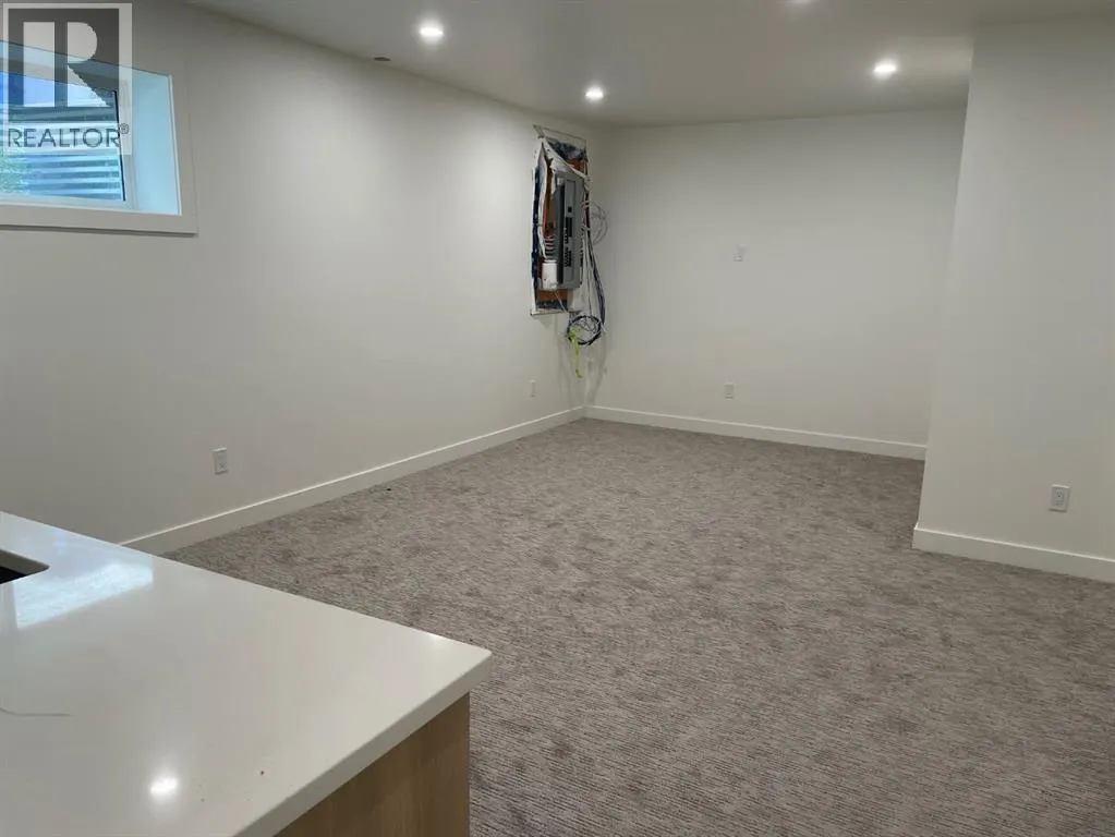 999 Miners Boulevard W