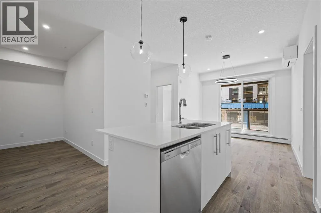 204, 8370 Broadcast Avenue SW