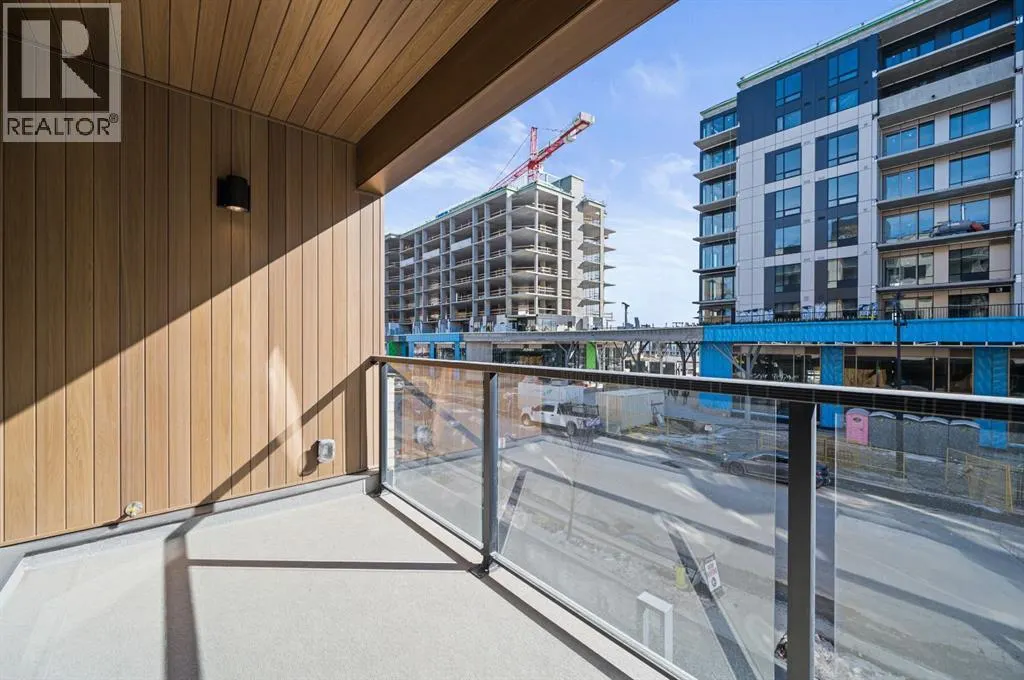 204, 8370 Broadcast Avenue SW