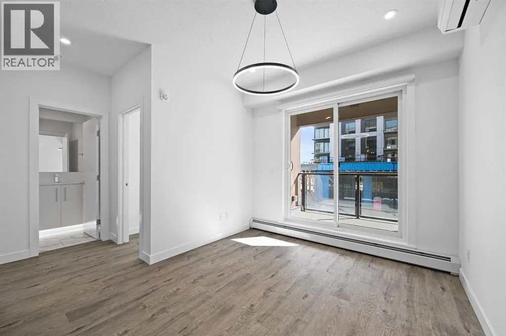204, 8370 Broadcast Avenue SW