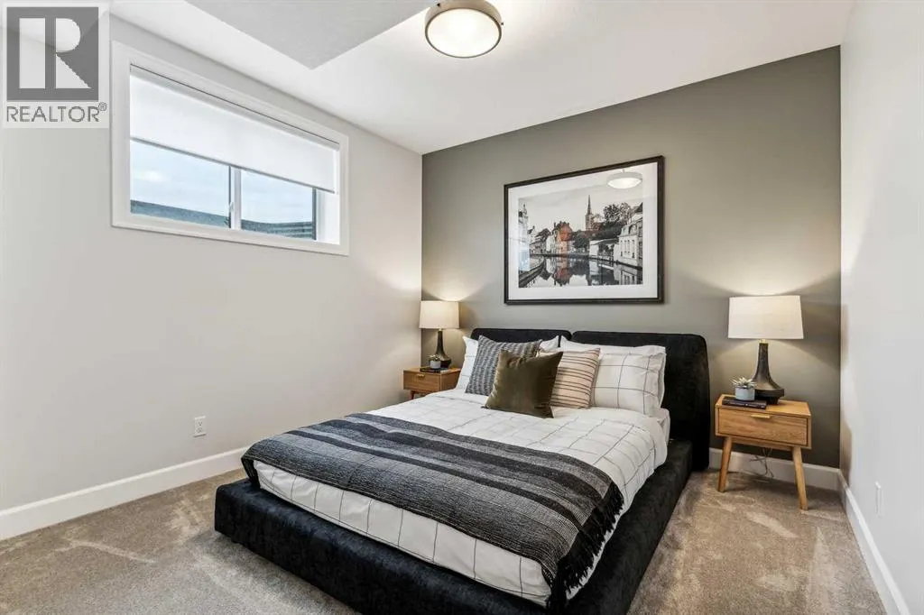 211 Calais Drive SW
