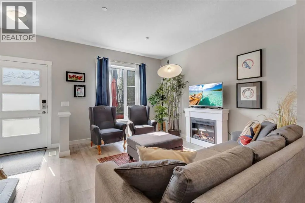 158 Livingston Common NE