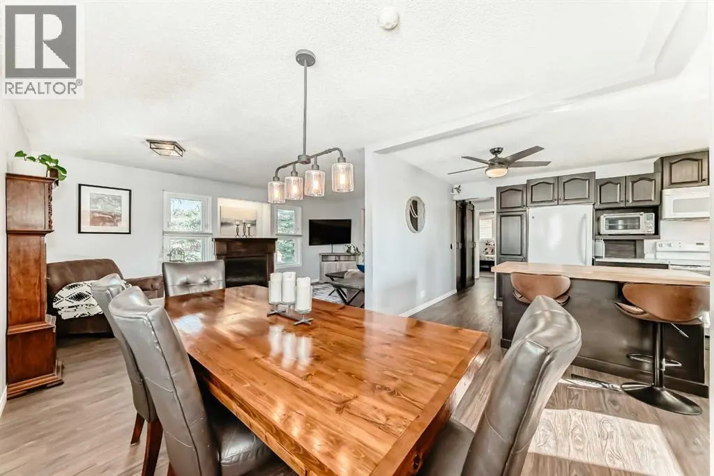 8 Abadan Crescent NE