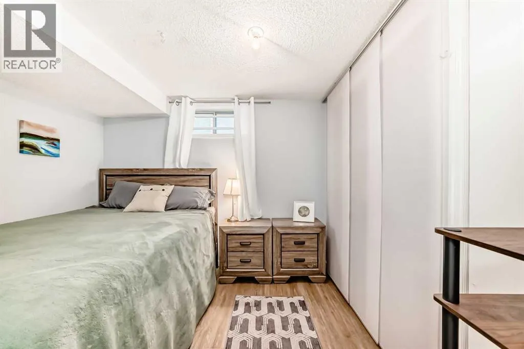 8 Abadan Crescent NE