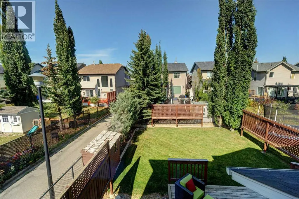 78 Cougarstone Close SW