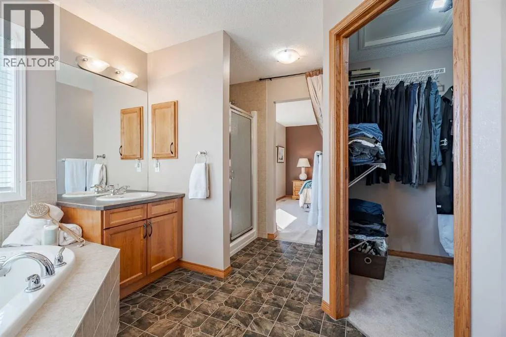48 ST Moritz Terrace SW