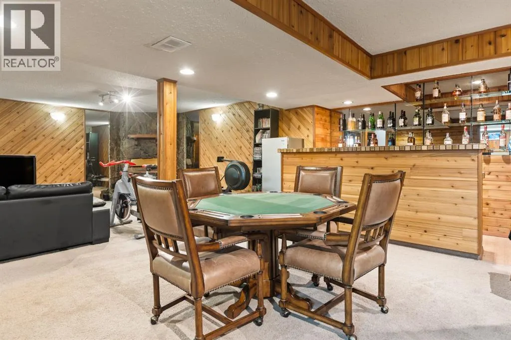 7 Erin Park Bay SE