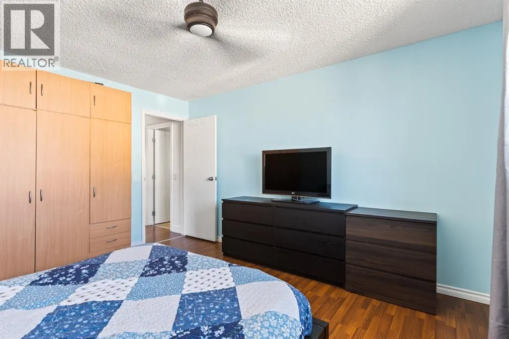 7 Erin Park Bay SE