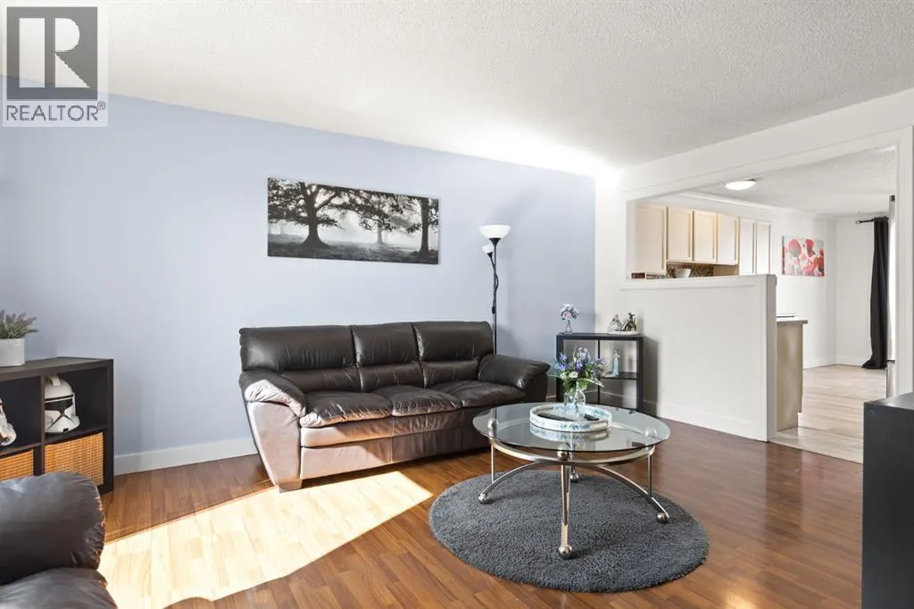 7 Erin Park Bay SE