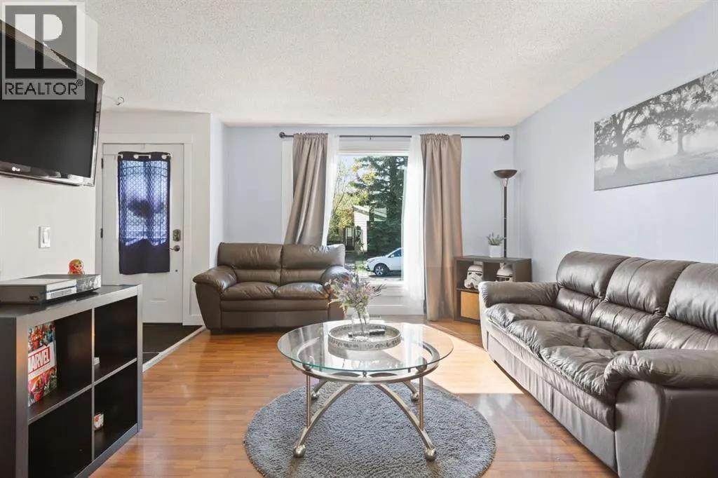 7 Erin Park Bay SE