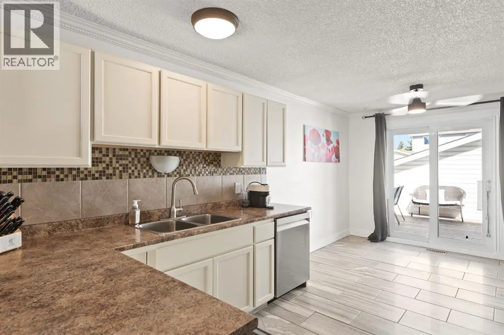 7 Erin Park Bay SE
