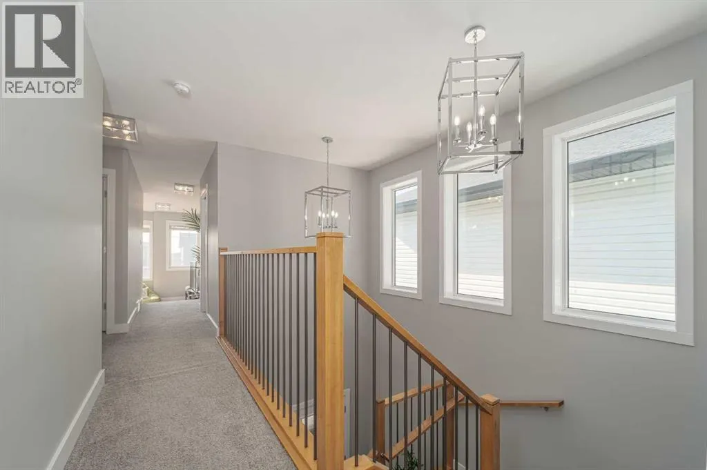 649 Aquitania Boulevard W