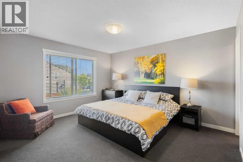 11 Copperpond Landing SE